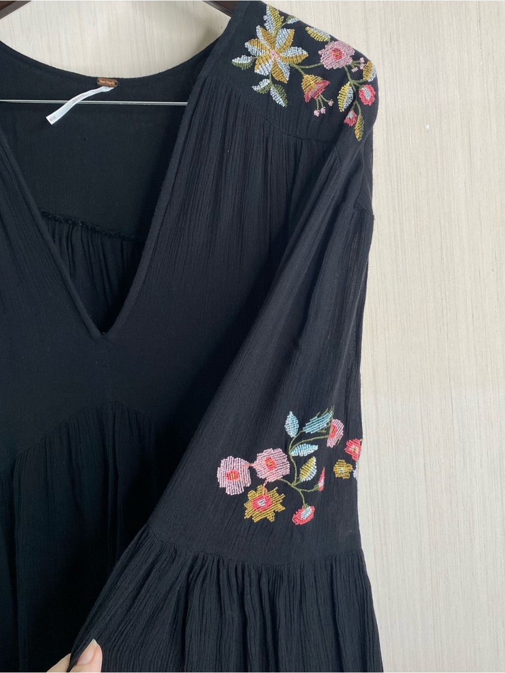 Free People Women’s Te Amo Lined Mini Black Floral Embroidery Dress Boho Medium - Picture 5 of 8
